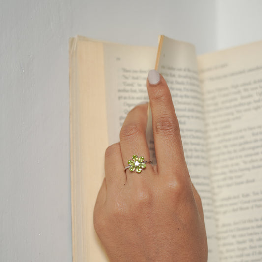 Peridot bloom ring