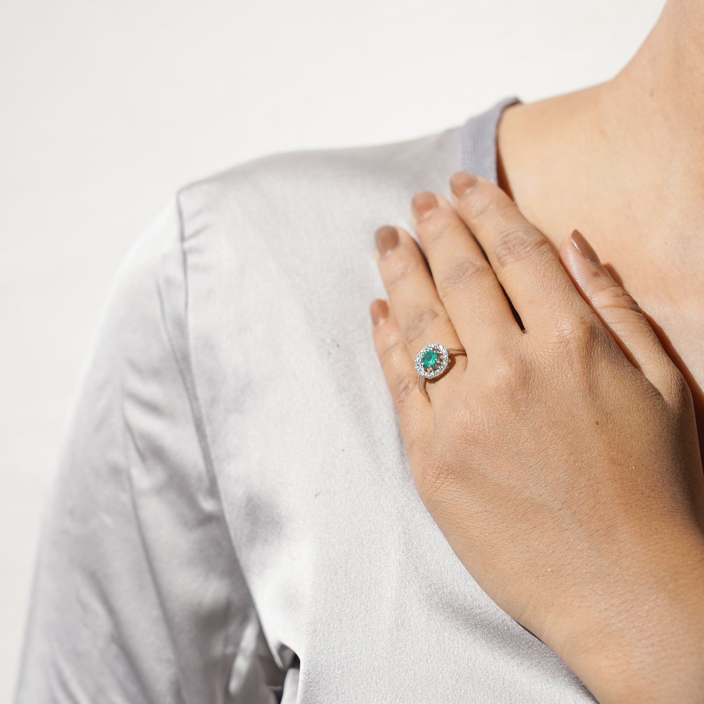 Eternal Round Halo Green Onyx Ring