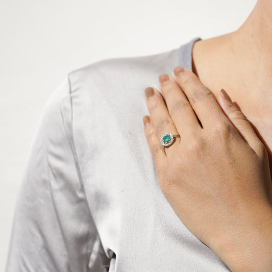 Eternal round halo green onyx ring