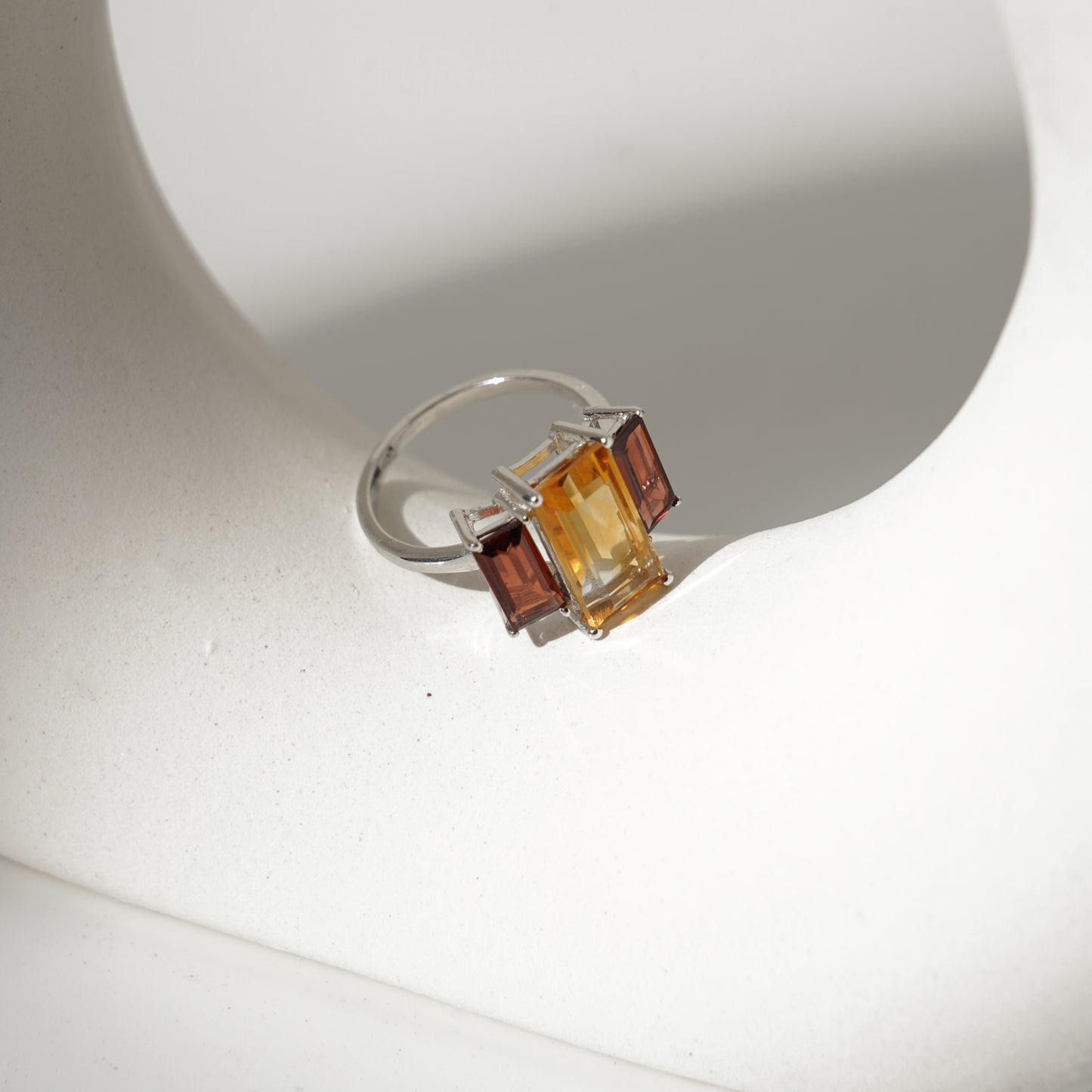 3 bagget citrine + garnet gemstone ring