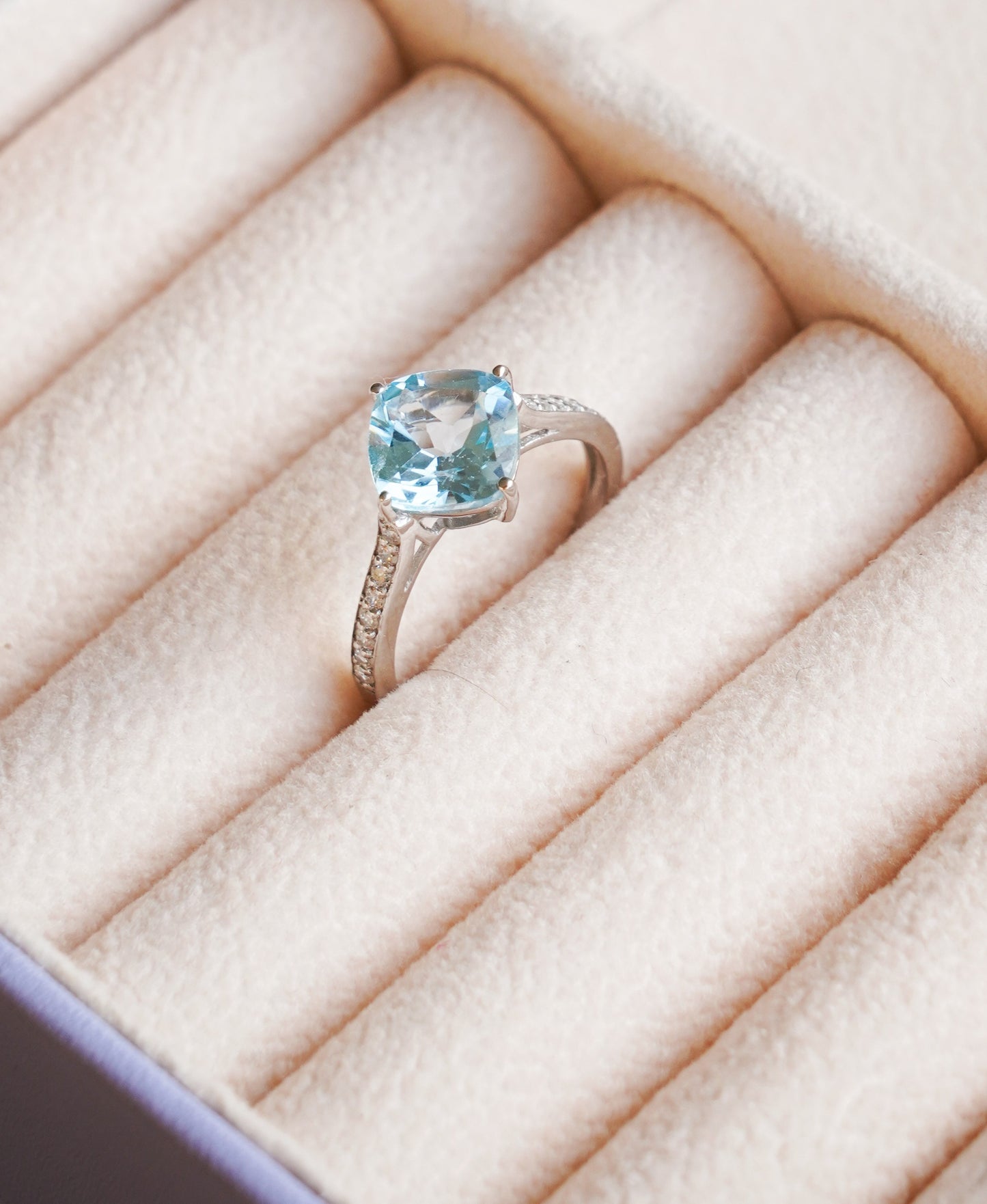 Cushion mist natural sky blue topaz ring