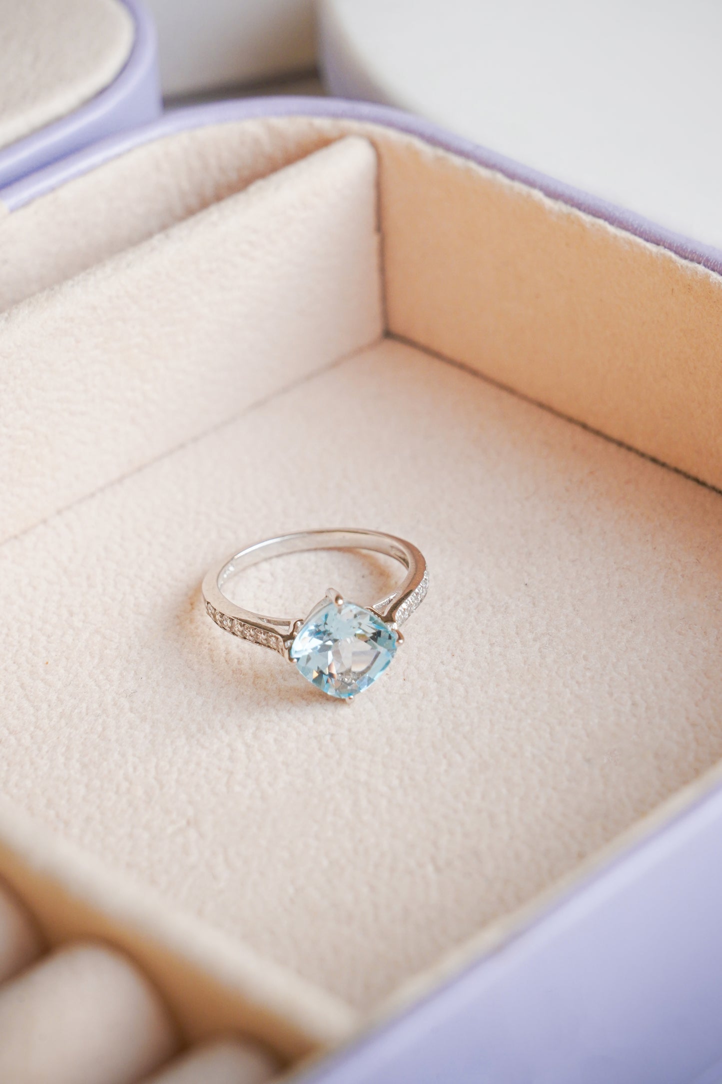 Cushion mist natural sky blue topaz ring