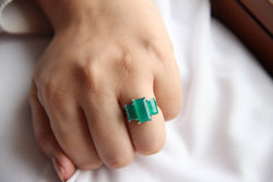 3 Bagget green onyx gemstone ring