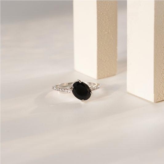 Oval mist natural black onyx ring