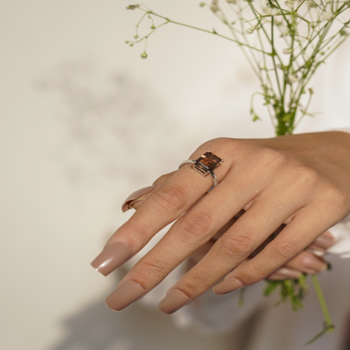 Raw smoky allure ring