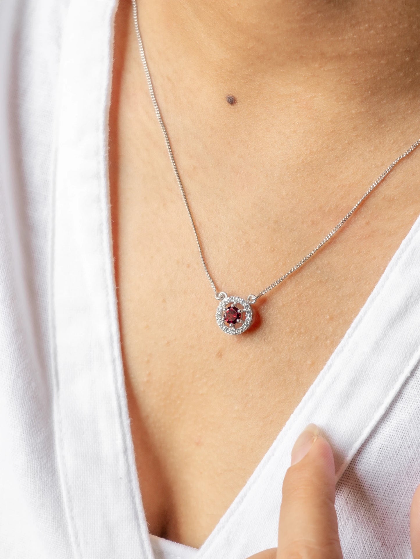 Eternal Round Symphony- Garnet - Necklace