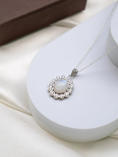 Mystic Gleam - Moonstone - Necklace