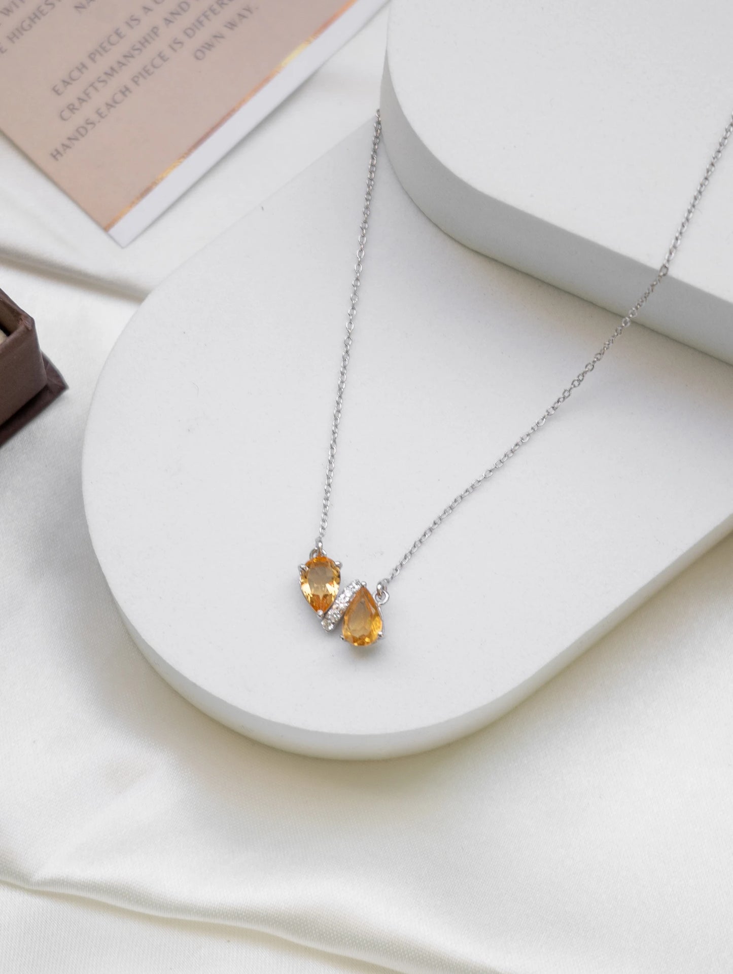 Gleam Of Love - Citrine - Necklace