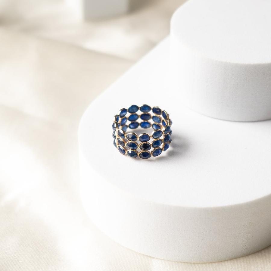 Triple Elegance-Blue Sapphire Gold Ring