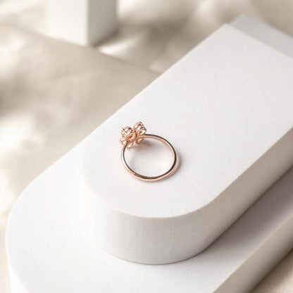 Clover Blessing- Rose Quartz Gold Ring