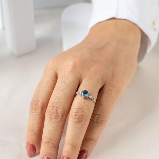 Drop of love-Swiss Blue Gold Ring