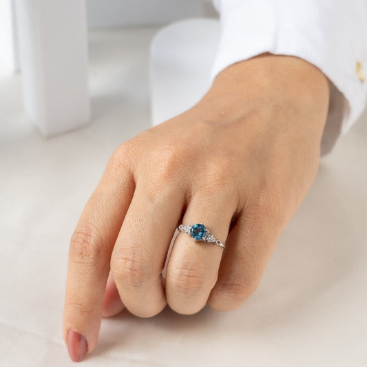 Drop of love-Swiss Blue Gold Ring