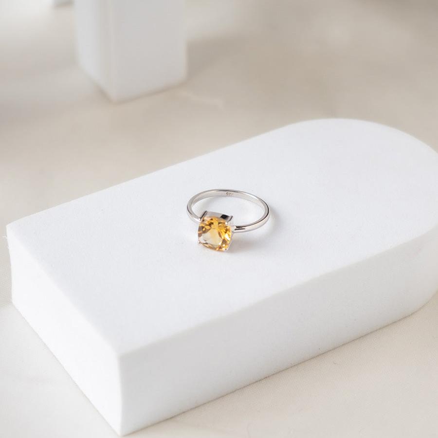 Golden Harmony - Citrine Gold Ring