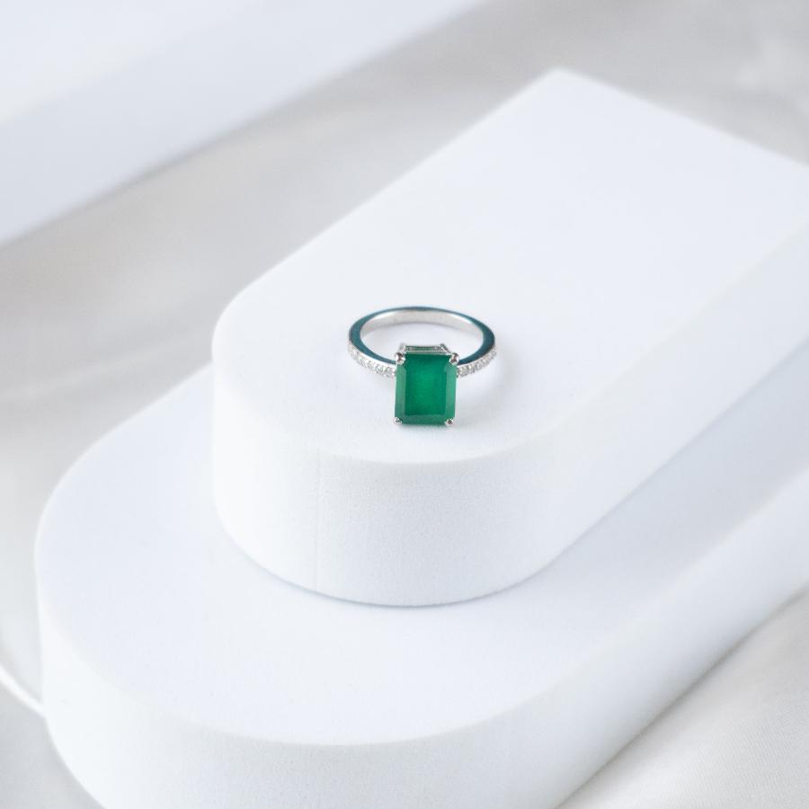 Modern Muse Green Onyx Ring