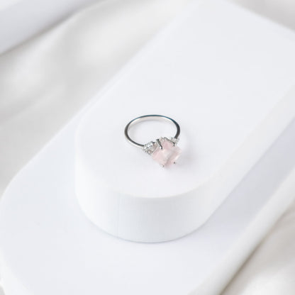 Squared Gleam Rose quartz Ring