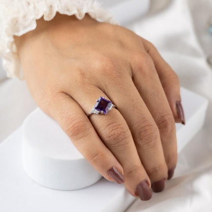 Squared Gleam Amethyst - Ring