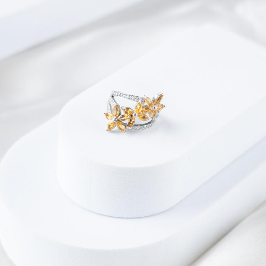 Golden Meadow Citrine Ring