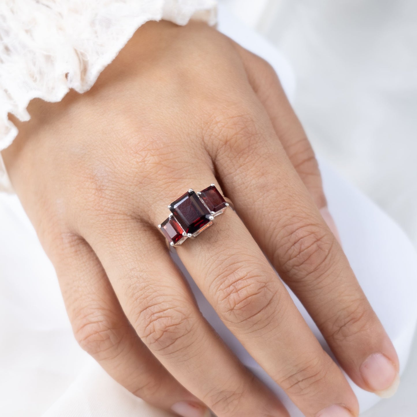 Bagtrio Baguette Garnet ring